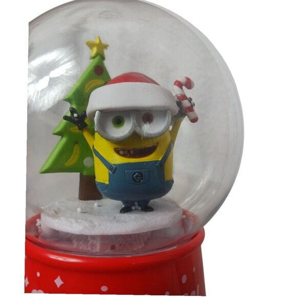 Gemmy Merry Minion Musical Christmas Snow Globe With Santa Hat & Tree Design Red - Picture 3 of 12